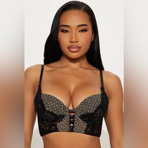 ✨🖤Fashion Nova Bralette Top🖤✨